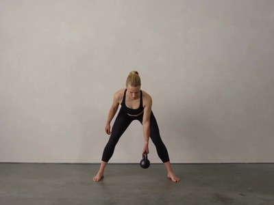 The 22 Best Single Kettlebell Exercises To Add Into Your Workouts Thumbnail Image