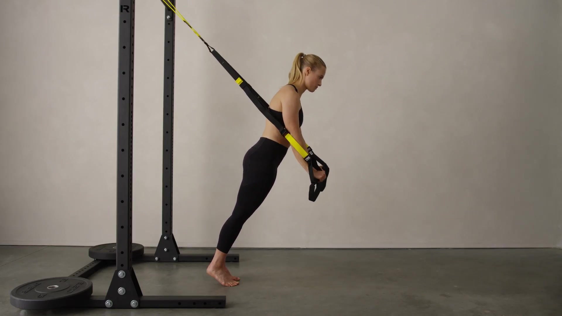 The Best TRX Core Exercises For Beginners (with sample workout)